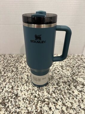 Stanley Quencher H2.0 Tumbler - Blue Spruce New 40 oz